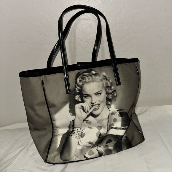 Vintage GUESS Designer Rare Collectible Purse Handbag Bejeweled Bag - Picture 11 of 16